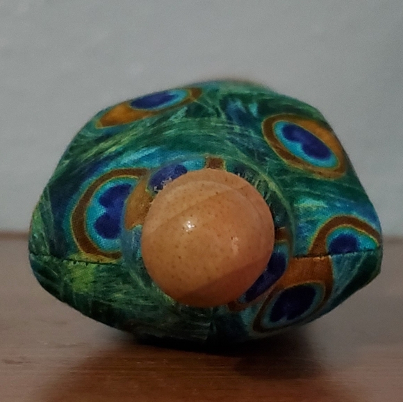 Dritz, dressform pin cushion NIB - Picture 10 of 14